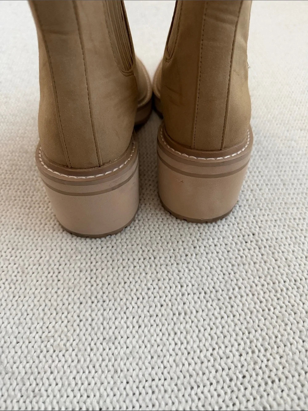 J Crew Nubuck Lug-Sole Heeded Chelsea Boots Size 8.5